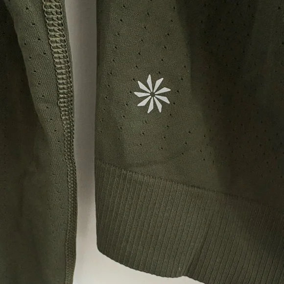 Athleta | In Motion Seamless Top | Sz L | Aspen Olive | NWT - Picture 8 of 9
